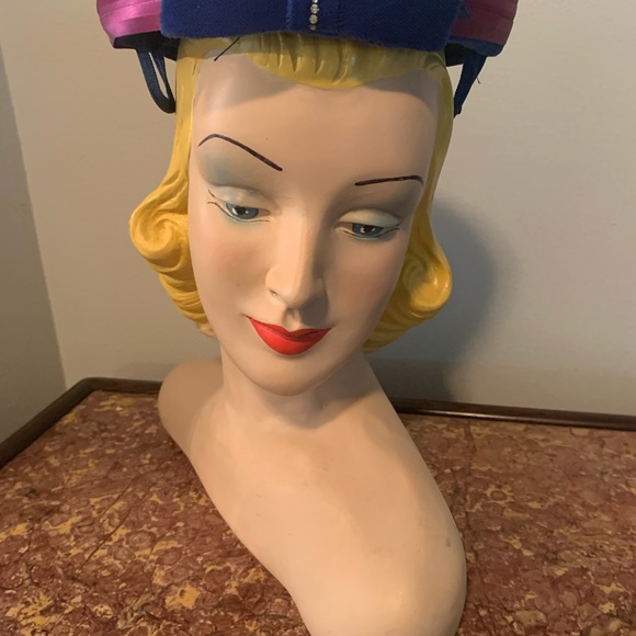 Vintage 1950’s with Blue and Purple Crushed Velvet Hat - Picture 2 of 7